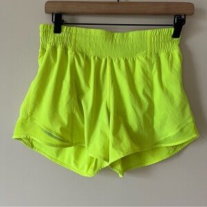 Lululemon Hotty Hot High-Rise Short 4" Highlight Yellow Size 4 W7AW7T